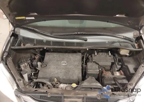 2015 Toyota Sienna Xle 7 Passenger z USA, uszkodzony, nr VIN 5TDDK3DC5FS106497